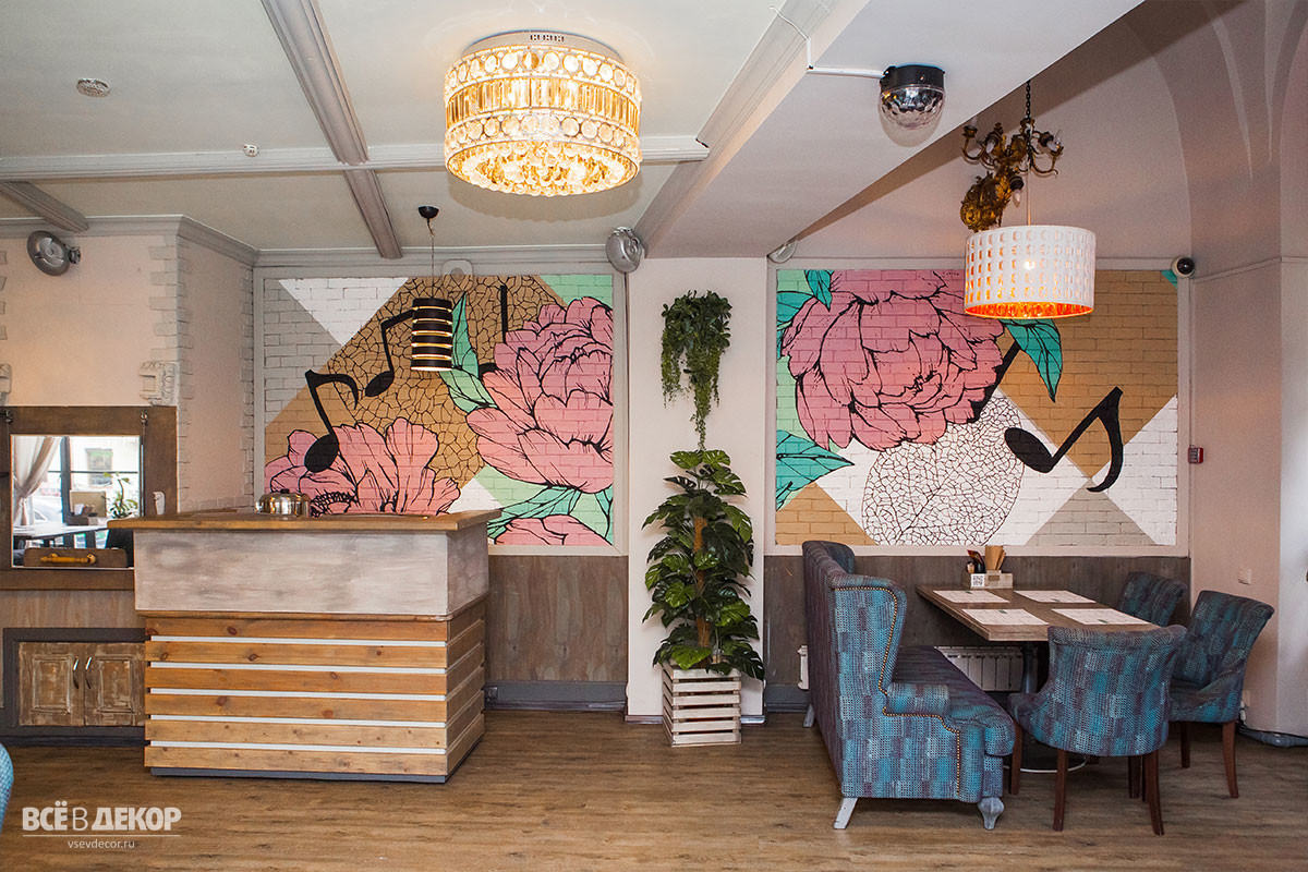 Роспись кирпичной стены в интерьере ресторана, цветы на стене в ресторане, всёвдекор, vsevdecor, свитящук